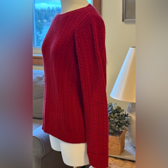 Ralph Lauren Burgundy Cable-Knit Crew-Neck Sweater w Ribbed Neck, Cuff & Hem - Picture 5 of 9